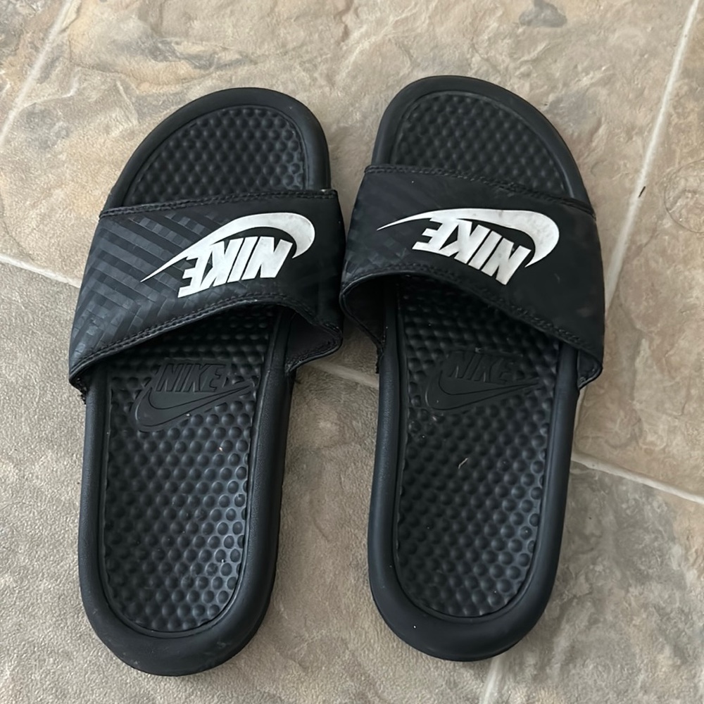 Nike slides